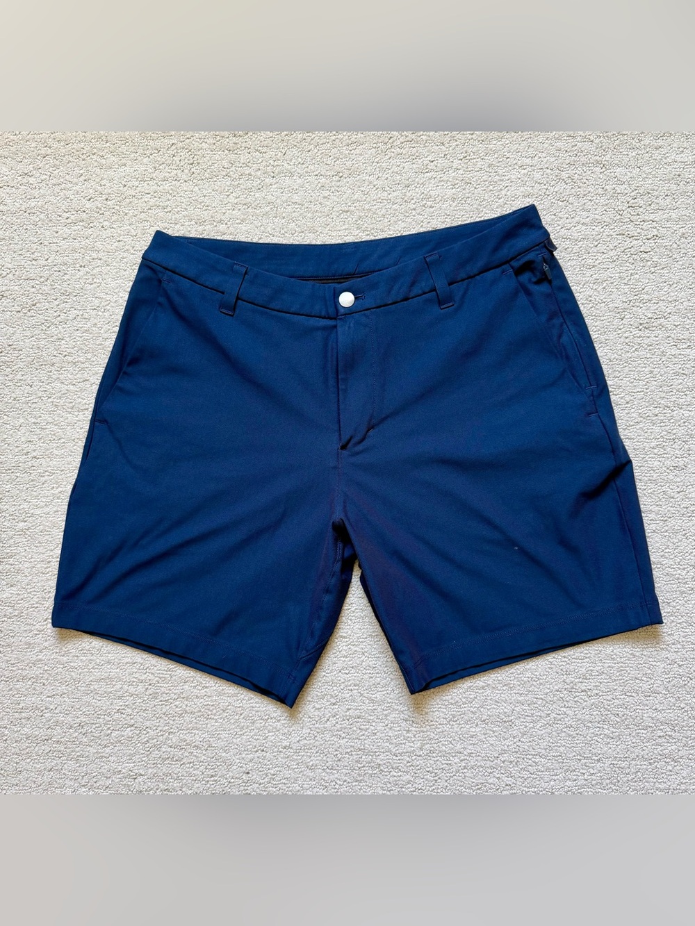 Lululemon Navy Men's Flat-Front Performance Shorts - 33 in Waist - 7 in length